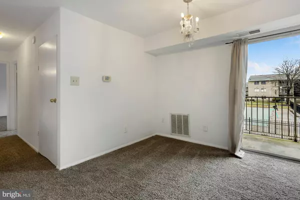 Alexandria, VA 22306,7984 AUDUBON AVE #104