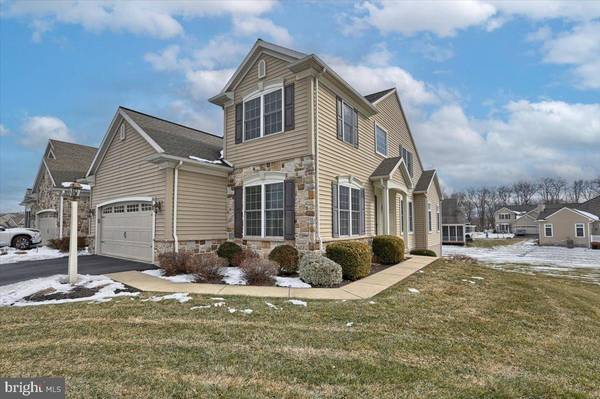 208 DAISY DR, Mechanicsburg, PA 17050