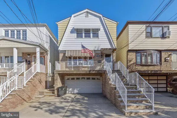 185 W 51ST STREET, Bayonne, NJ 07002