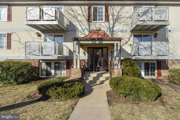 8380-D BROCKHAM DR #8380D, Alexandria, VA 22309