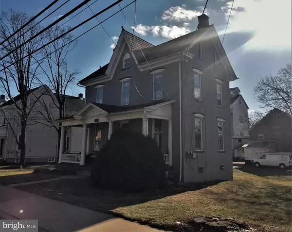 Perkasie, PA 18944,436 E WALNUT ST