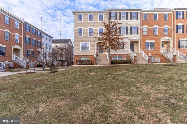 11323 KING GEORGE DR #2, Silver Spring, MD 20902