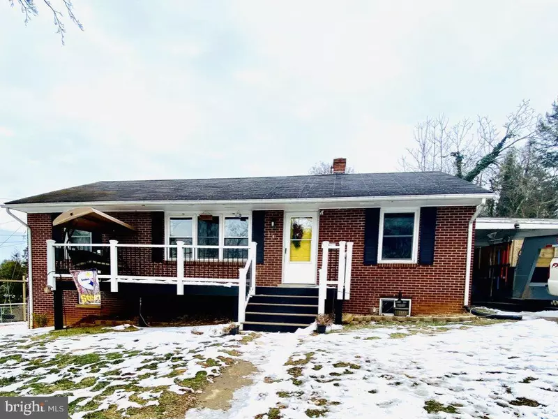 147 S ALMOND ST, Orange, VA 22960