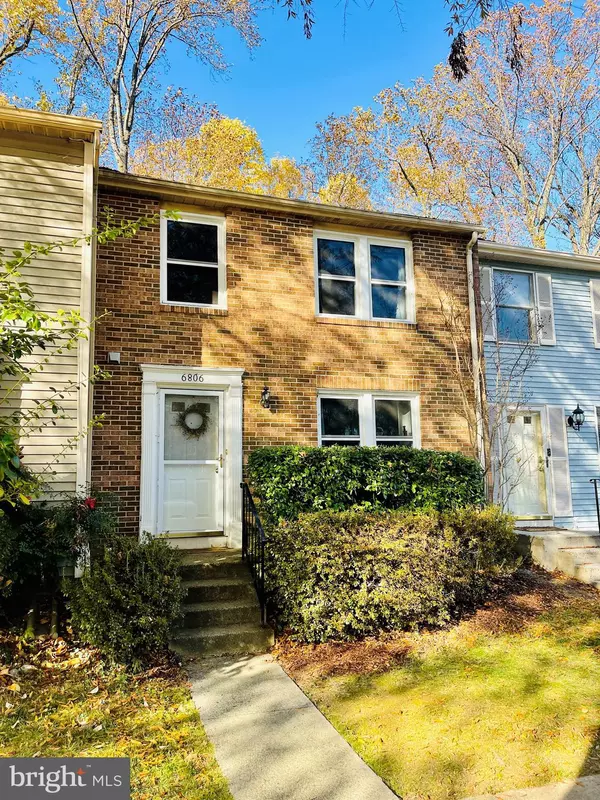 Falls Church, VA 22043,6806 MONTIVIDEO SQUARE CT