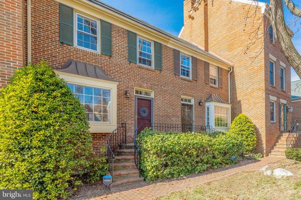 1104 MICHIGAN CT, Alexandria, VA 22314