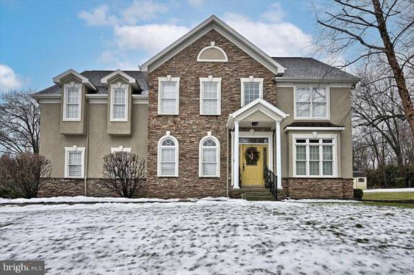 5113 RAVENWOOD RD, Mechanicsburg, PA 17055