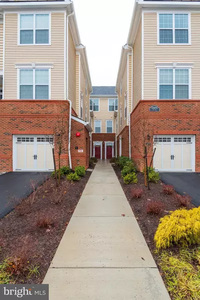 23275 MILLTOWN KNOLL SQ #108, Ashburn, VA 20148