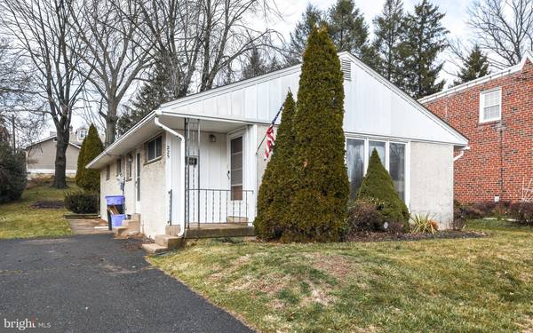 225 ROBBINS AVE, Jenkintown, PA 19046