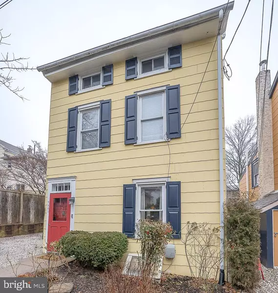 7931 ROANOKE ST, Philadelphia, PA 19118