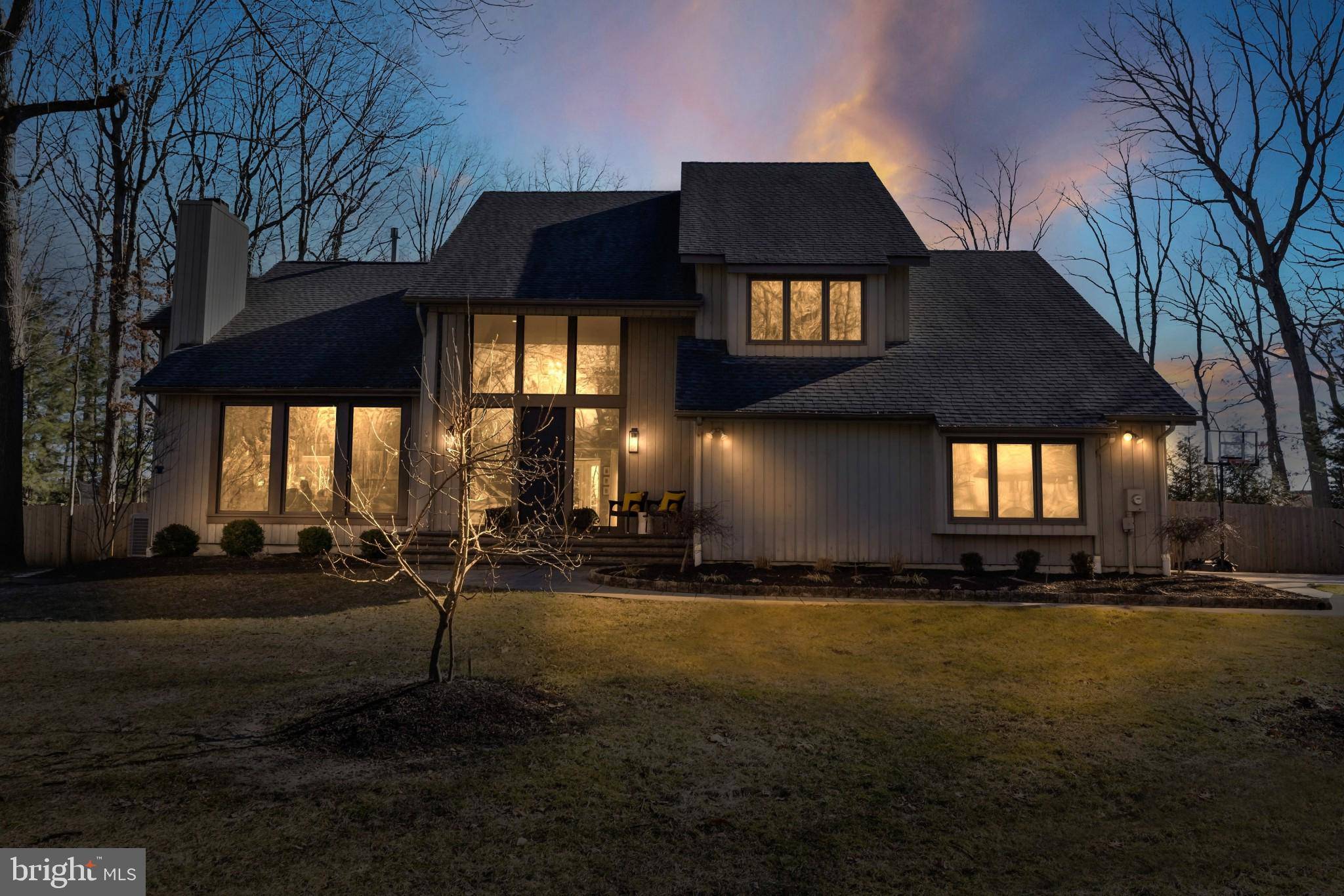 33 YORKSHIRE DR, Voorhees, NJ 08043