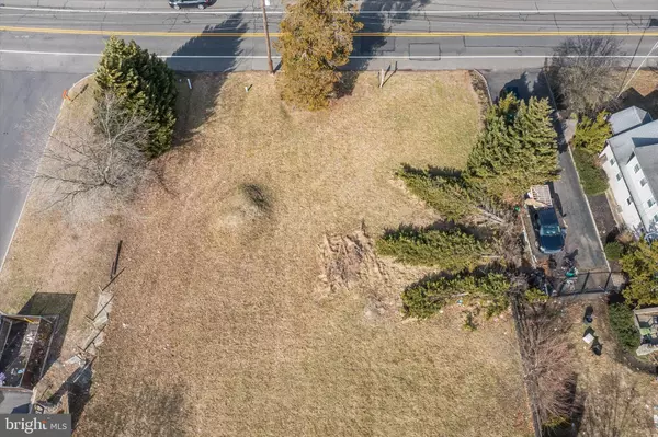 162 SOUTH AVE, Mount Holly, NJ 08060