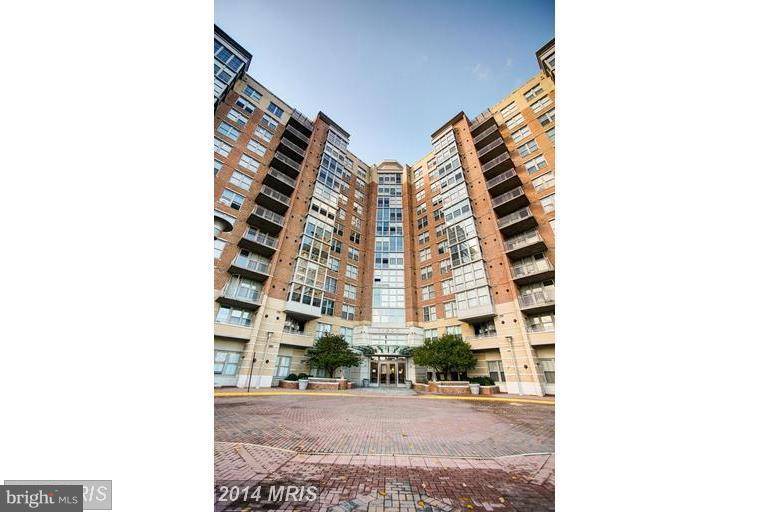 Reston, VA 20190,11800 SUNSET HILLS RD #1208