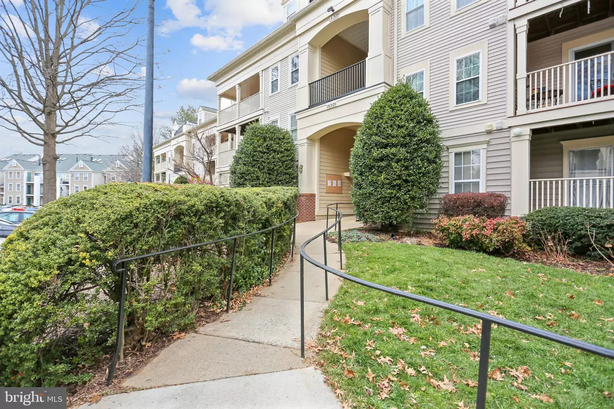 Rockville, MD 20850,15309 DIAMOND COVE TER #5V (H)