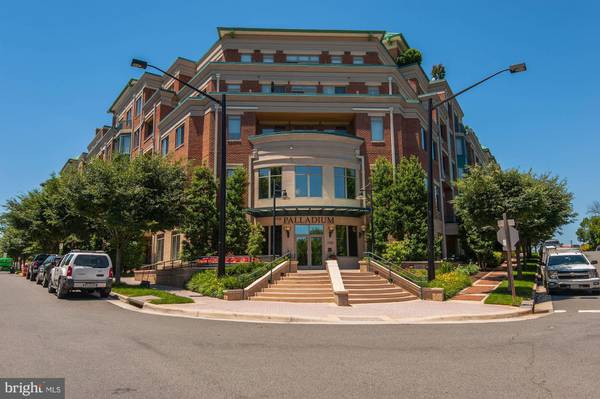 1450 EMERSON AVE #402, Mclean, VA 22101