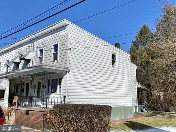 233 S MORRIS ST, Saint Clair, PA 17970