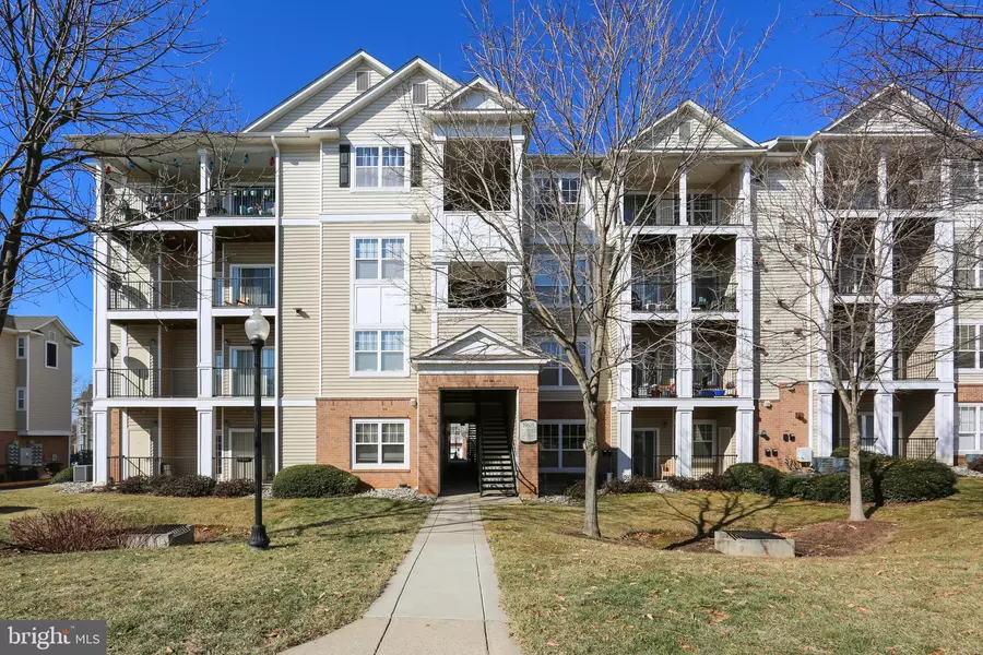 19605 GALWAY BAY CIR #402, Germantown, MD 20874