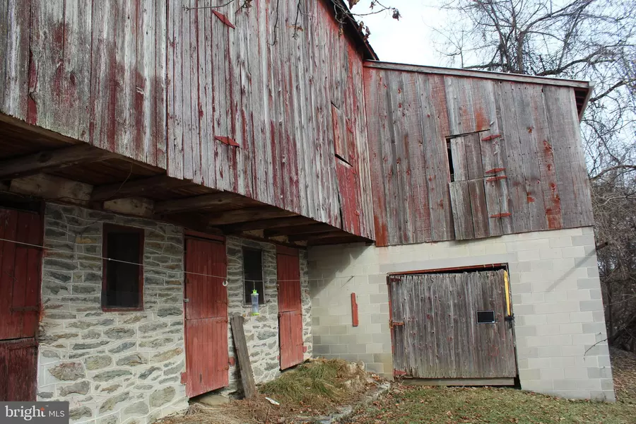 746 KREUTZ CREEK RD #BARN, York, PA 17406