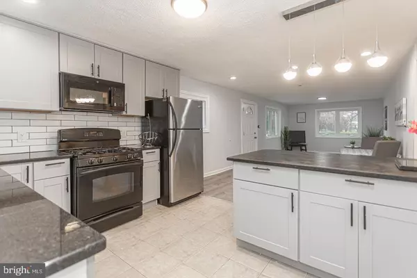 Trenton, NJ 08610,631 RIDGE AVE