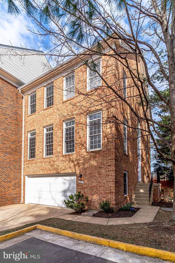 6413 GLADYS MAY LN, Alexandria, VA 22310