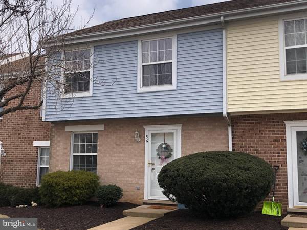 55 LEXTON DR #55, York, PA 17404