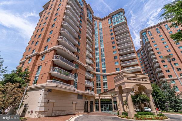 3101 N HAMPTON DR #503, Alexandria, VA 22302