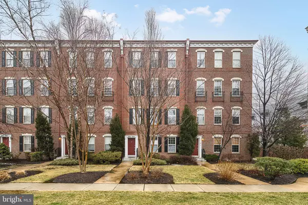 105 GOVERNORS CT, Philadelphia, PA 19146