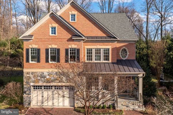 2149 ROYAL LODGE DR, Falls Church, VA 22043