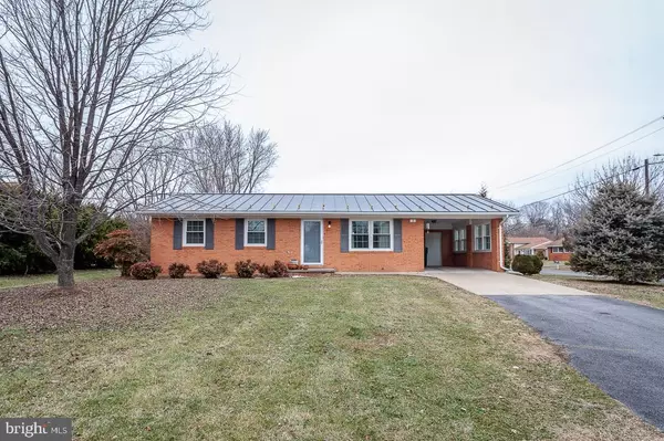 2 SPRINGCREST DR, Luray, VA 22835