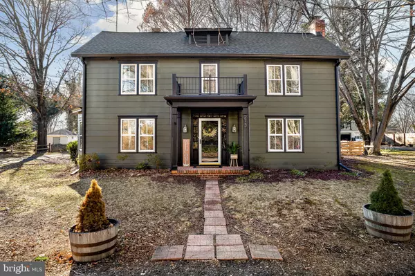 273 HAWTHORNE AVE, Summit Point, WV 25446