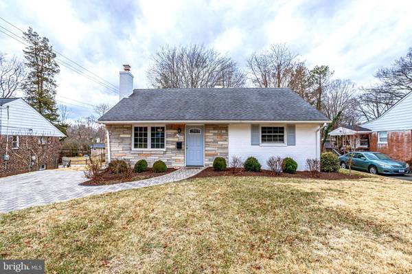 3324 SLADE RUN DR, Falls Church, VA 22042