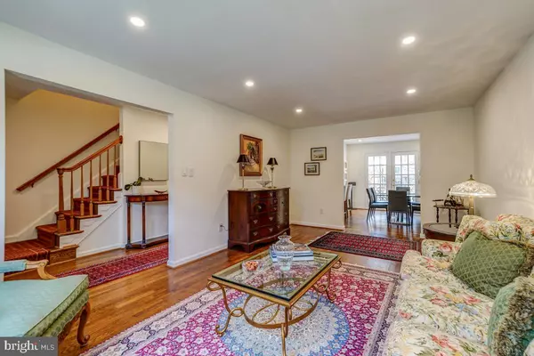 Mclean, VA 22101,7024 ALICENT PL