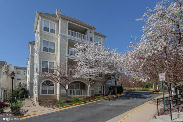 Alexandria, VA 22311,4560 STRUTFIELD LN #1113