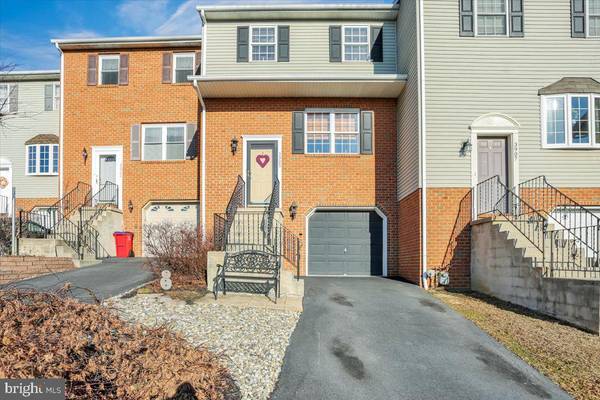 3905 PENNS DR, Reading, PA 19606