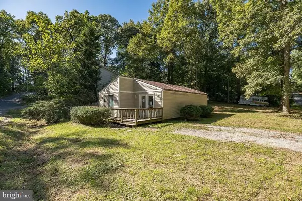 11347 COMMANCHE RD, Lusby, MD 20657