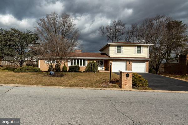 37 BROOKSIDE AVE, Hershey, PA 17033