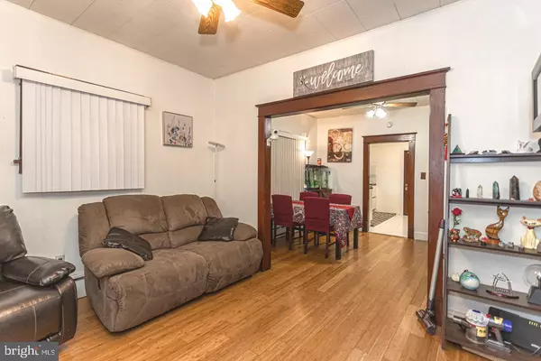 Trenton, NJ 08610,411 ROWAN AVE