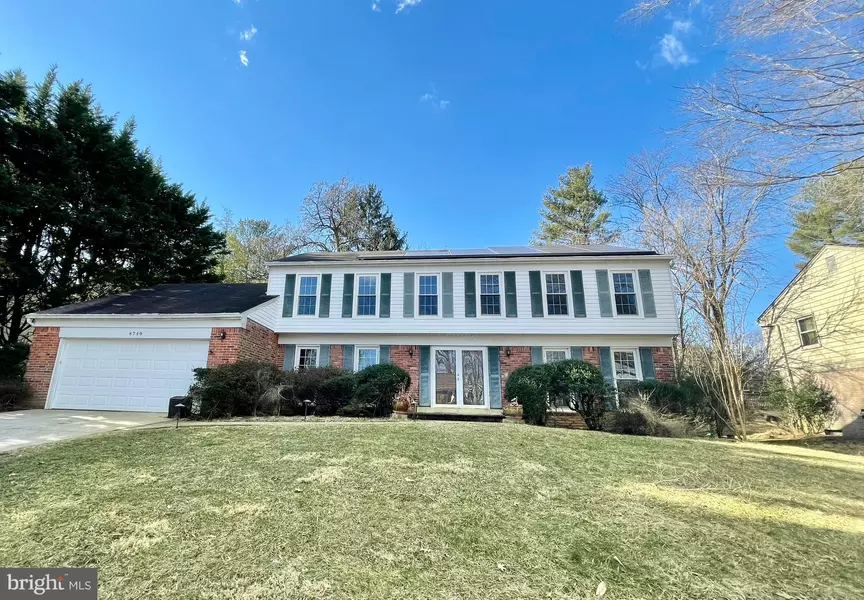 8740 SLEEPY HOLLOW LN, Potomac, MD 20854