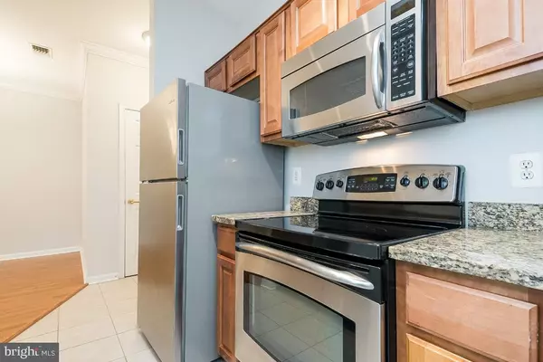 Alexandria, VA 22311,4551 STRUTFIELD LN #4232