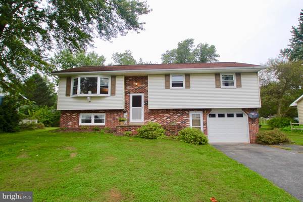 Elizabethtown, PA 17022,19 BRIARCLIFF RD