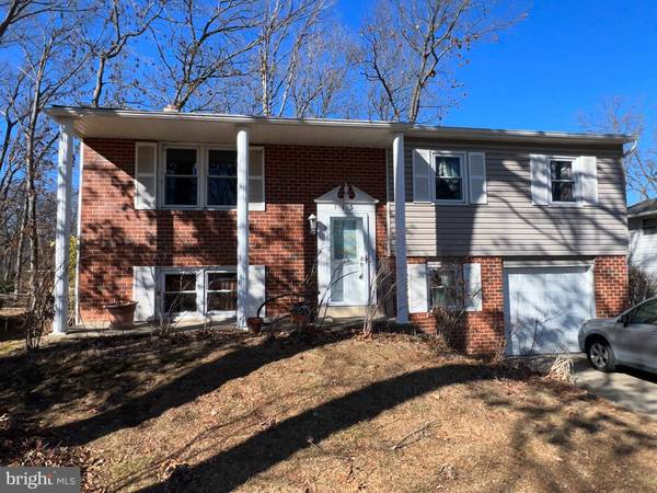 113 WOODRING LN, Newark, DE 19702