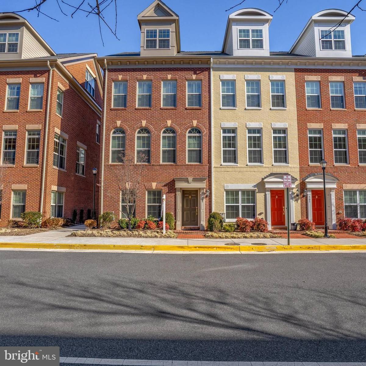 Arlington, VA 22203,309 N UPTON CT