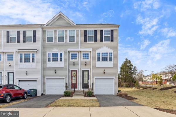 8330 HERITAGE CROSSING CT, Manassas, VA 20109