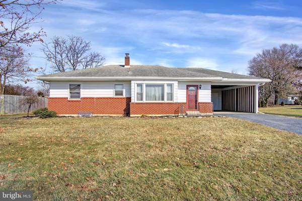 1686 W LISBURN RD, Carlisle, PA 17015