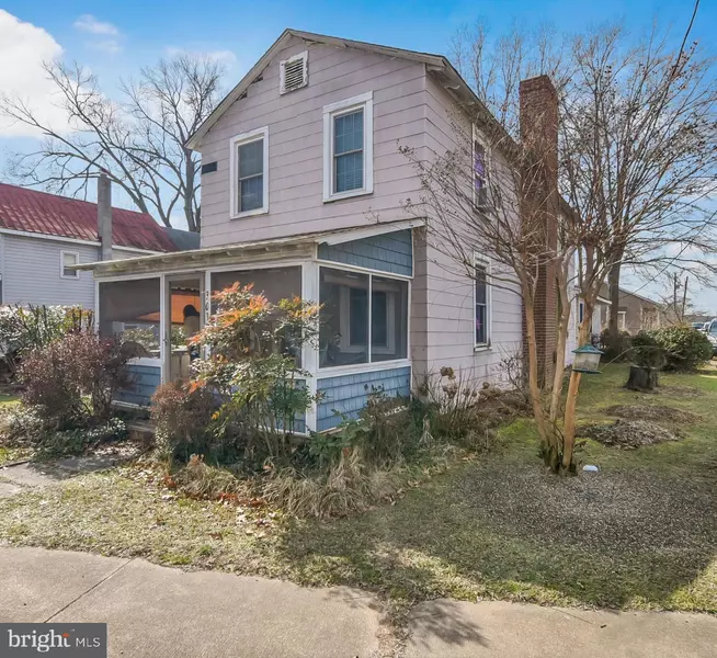 301 BANCROFT AVE, Colonial Beach, VA 22443