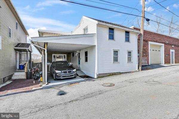 148 N APPLE ST, Hamburg, PA 19526