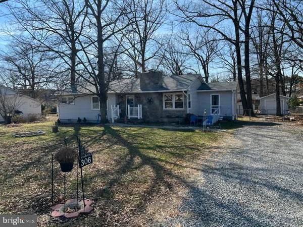 306 LORRAINE AVE, Fredericksburg, VA 22408