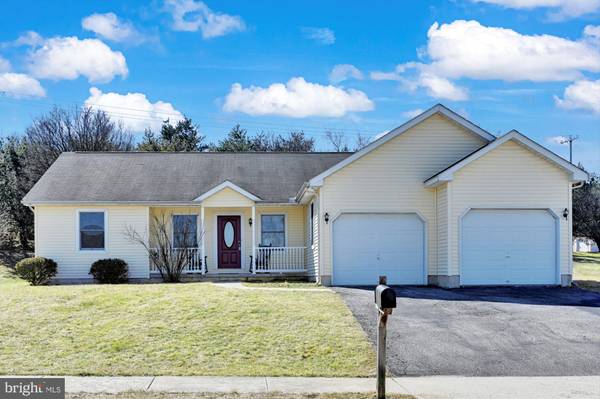 100 WOODSVIEW DR, Red Lion, PA 17356