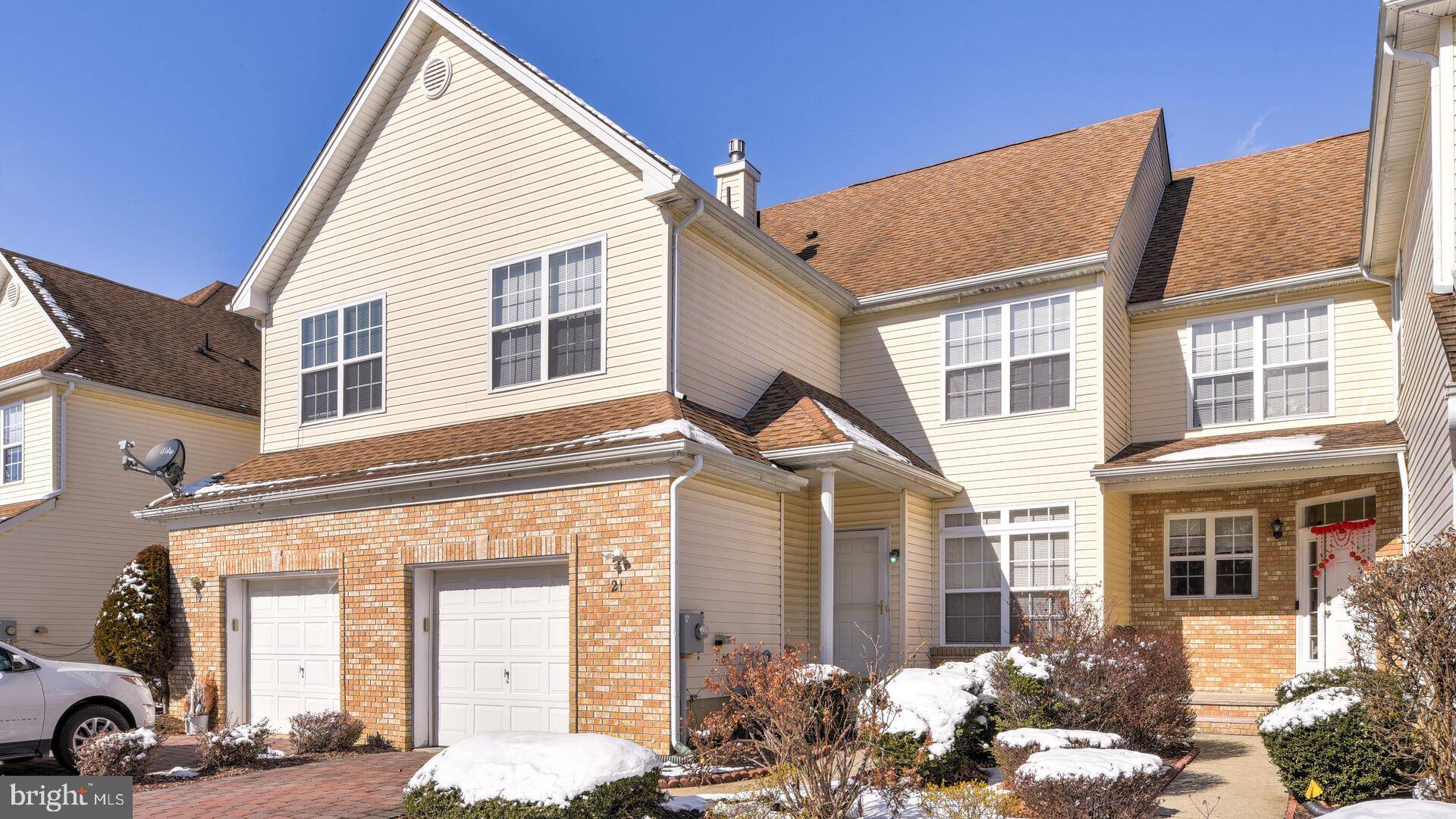 21 TENNYSON RD, East Windsor, NJ 08520