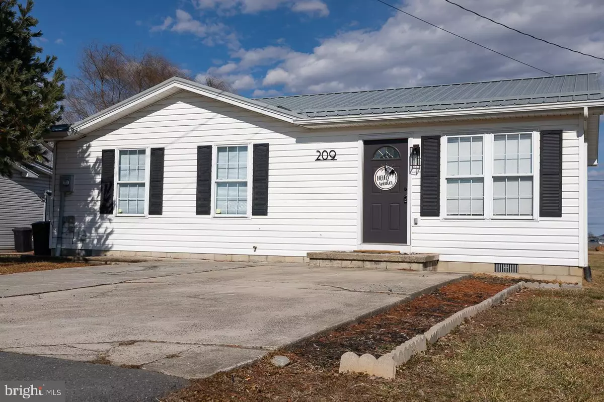 Moorefield, WV 26836,209 SIONS ST