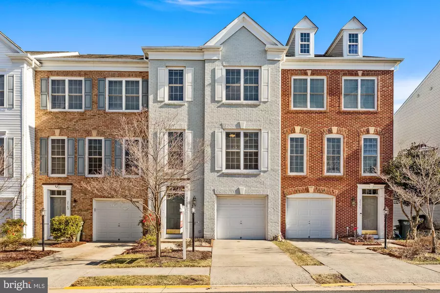 2538 TERRA COTTA CIR, Herndon, VA 20171